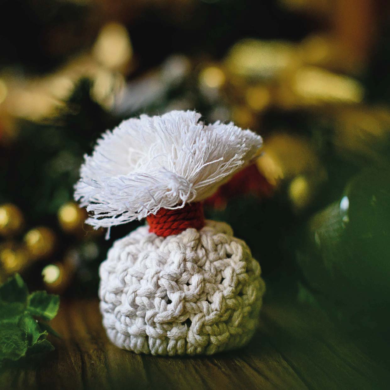 Christmas Ornament - Macrame Cap