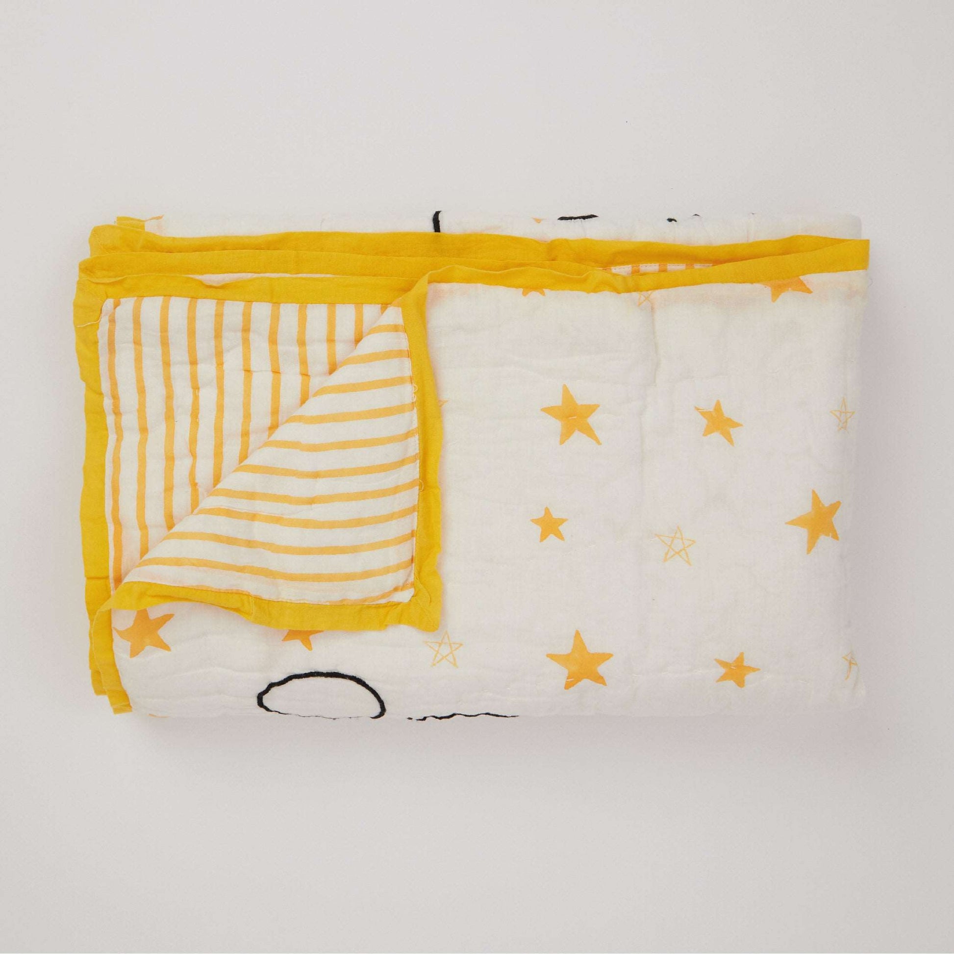 Quilt- Ace the superbaby flies over Town