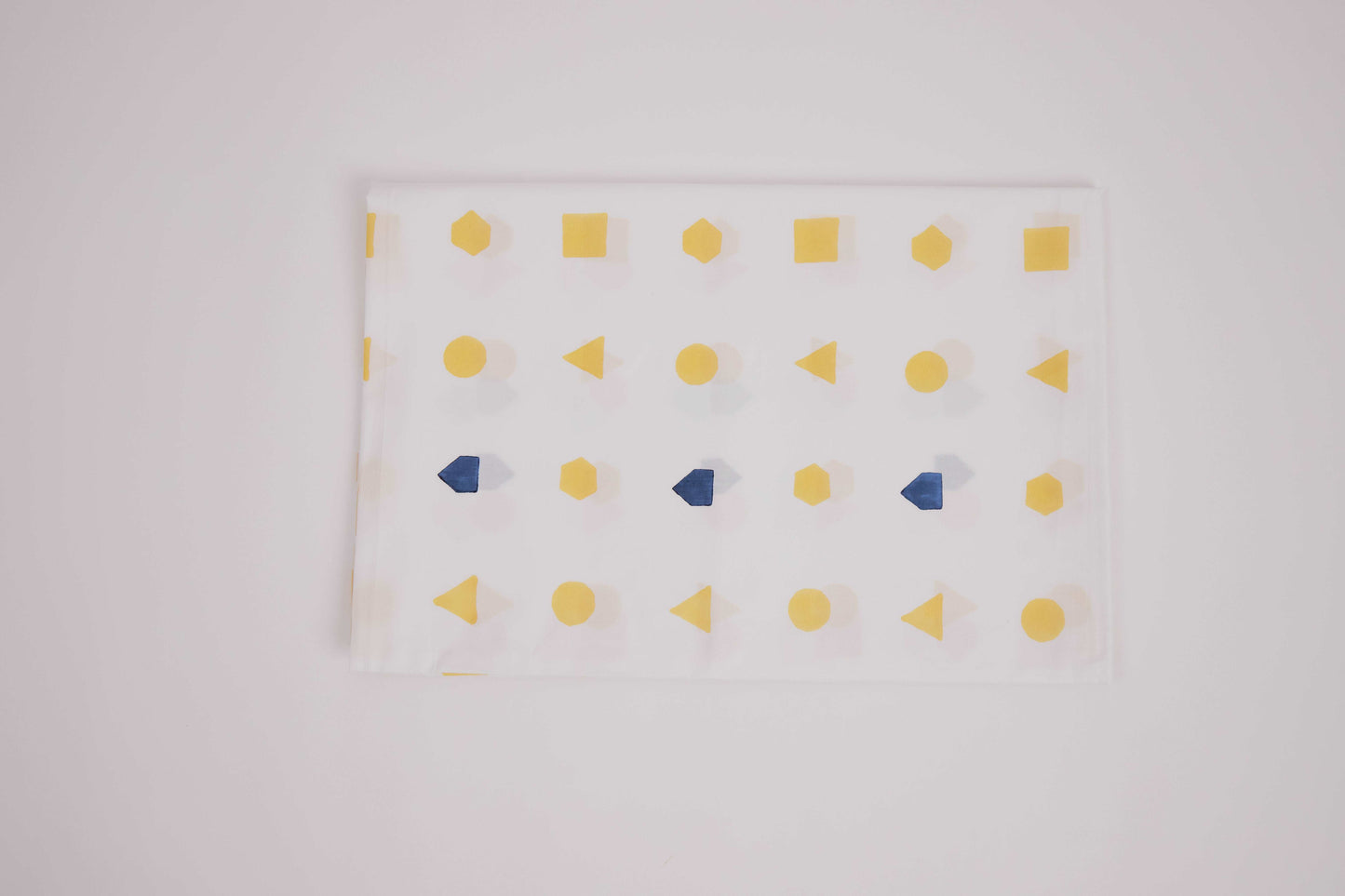 Cot Bedding Set- Shapes