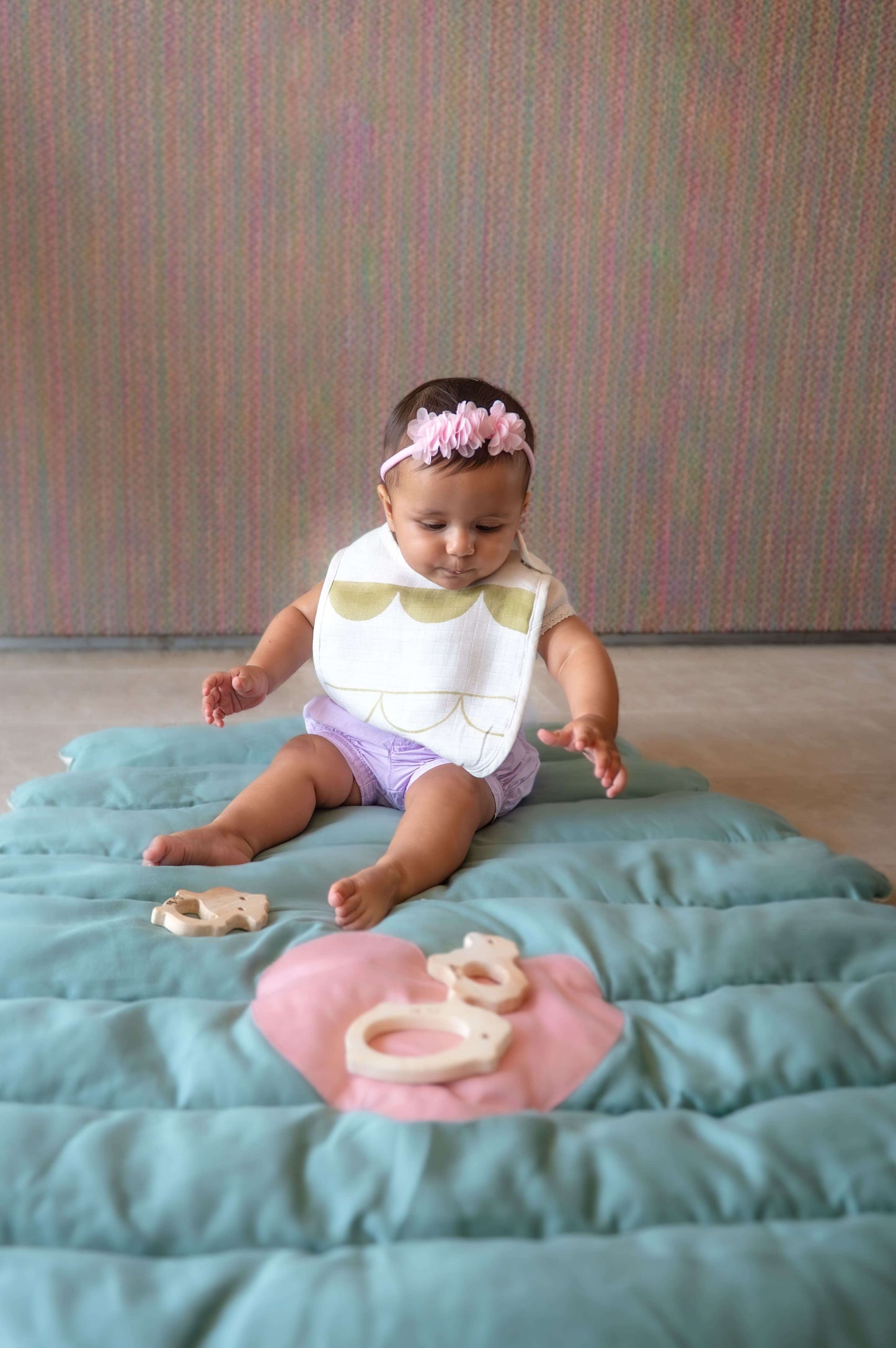 Bibs Circus - Half Moon