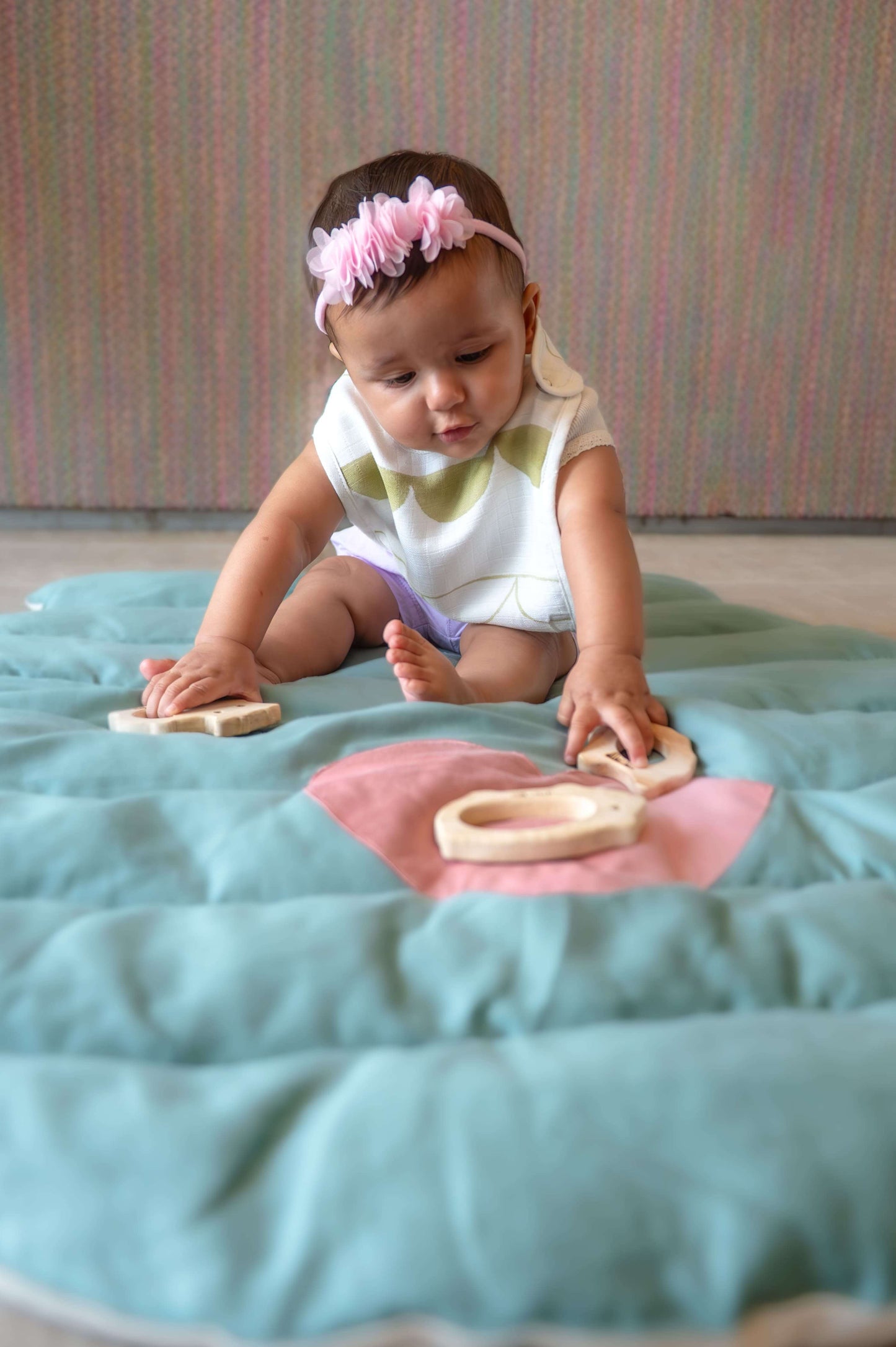 Bibs Circus - Half Moon