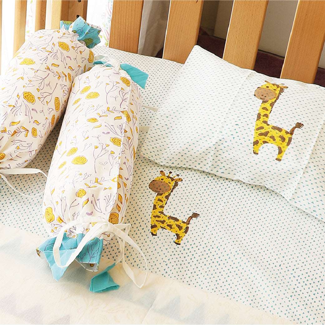 Cot Bedding Set- My Best Friend the Giraffe