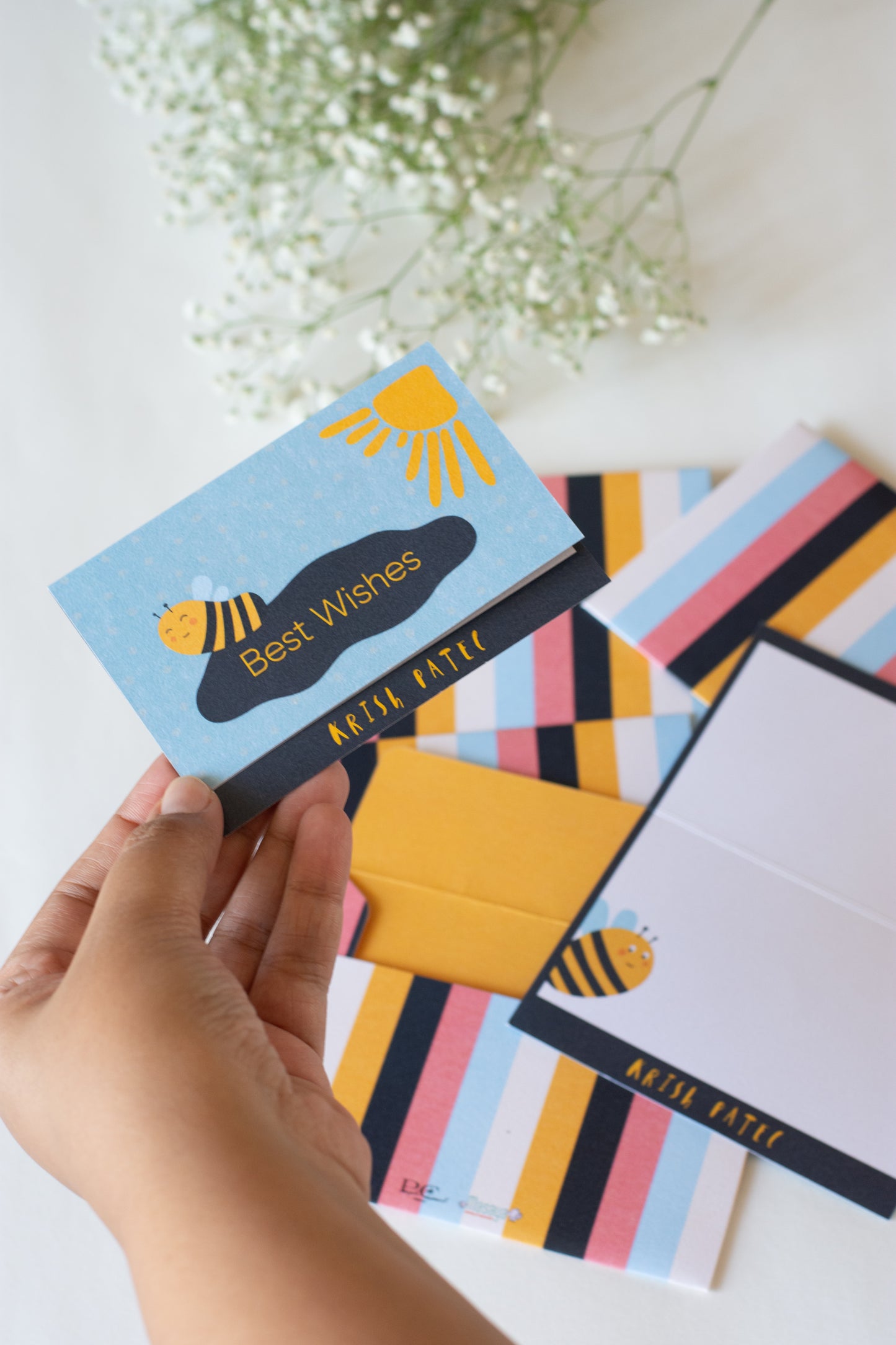 Foldable Gift Cards with Envelopes - Bee Yourself