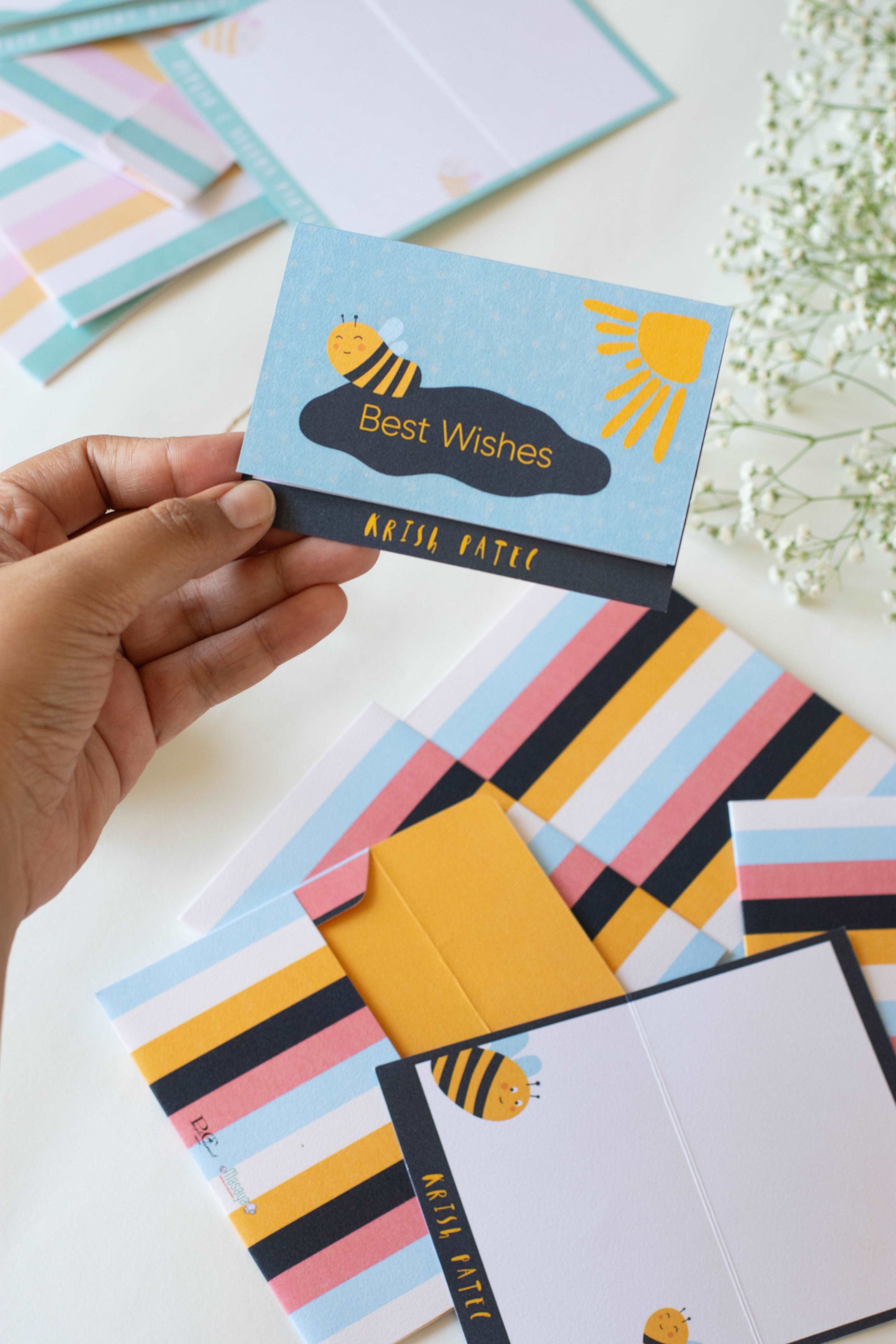 Foldable Gift Cards with Envelopes - Bee Yourself