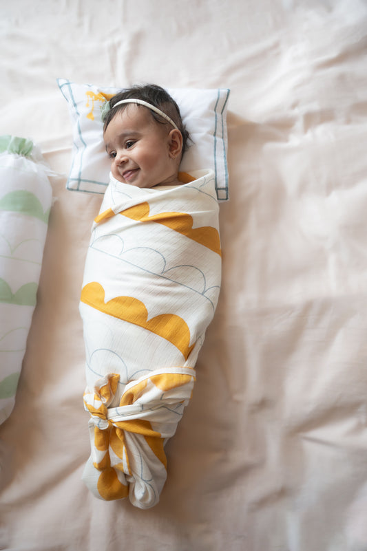 Swaddles Elle - Half Moon