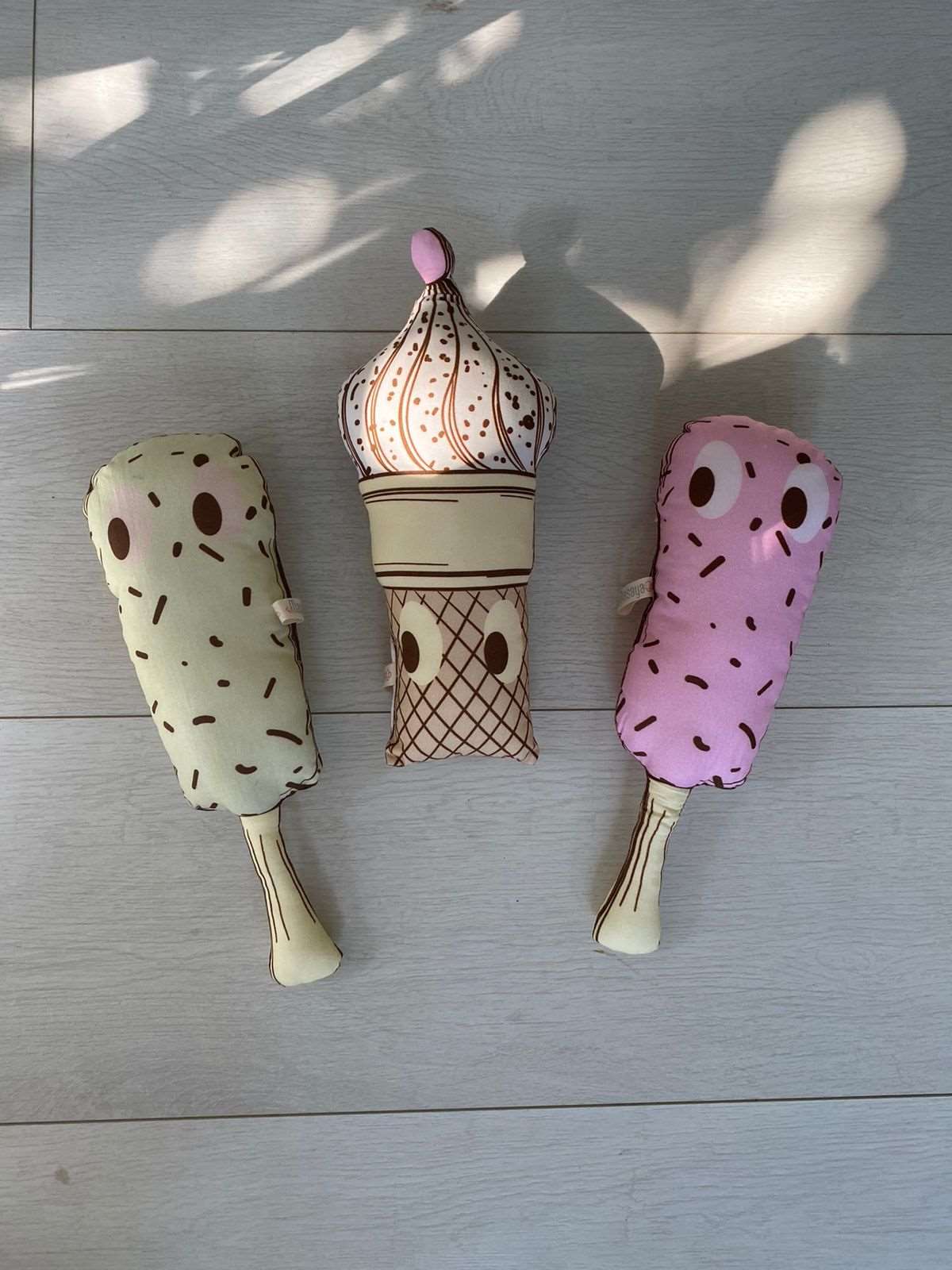 Shape Cushions - Ice Cream - Pink